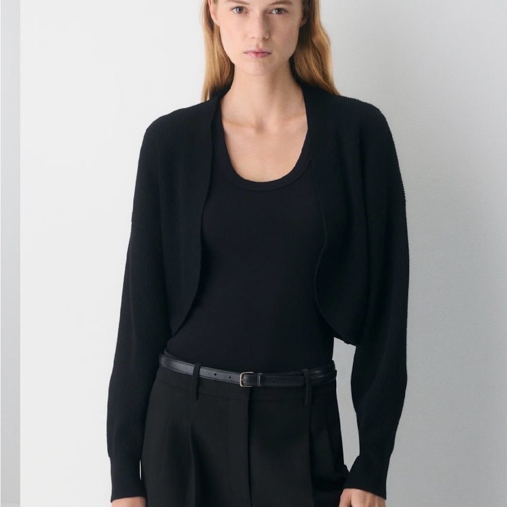 Aritzia Black Women's Decision Shrug